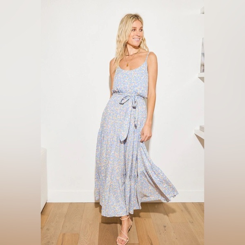 NWT - large Lulu’s bliss floral print tiered maxi dress